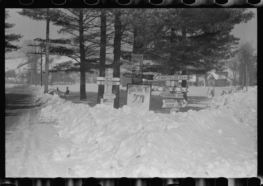 Crossroads showing ski signs near Woodstock, Vermont. Sourced from the Library of Congress.