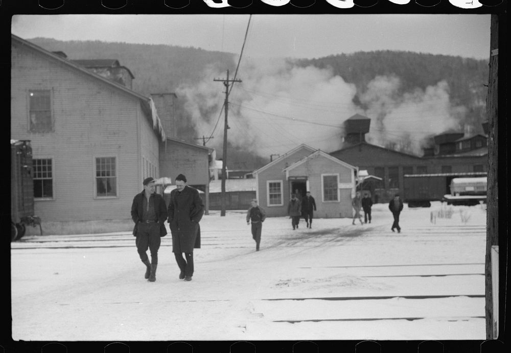 Workers coming out of paper mill in Lincoln, New Hampshire. Sourced from the Library of Congress.