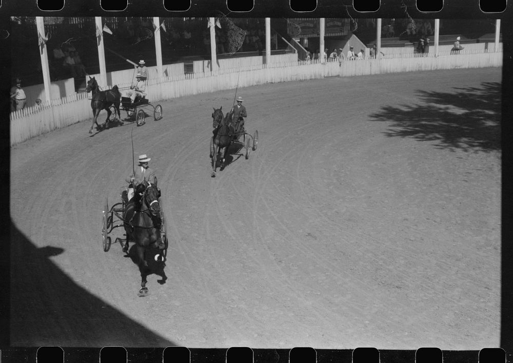 [Untitled photo, possibly related to: Entries in the Shelby County Horse Show and Fair. Shelbyville, Kentucky]. Sourced from…