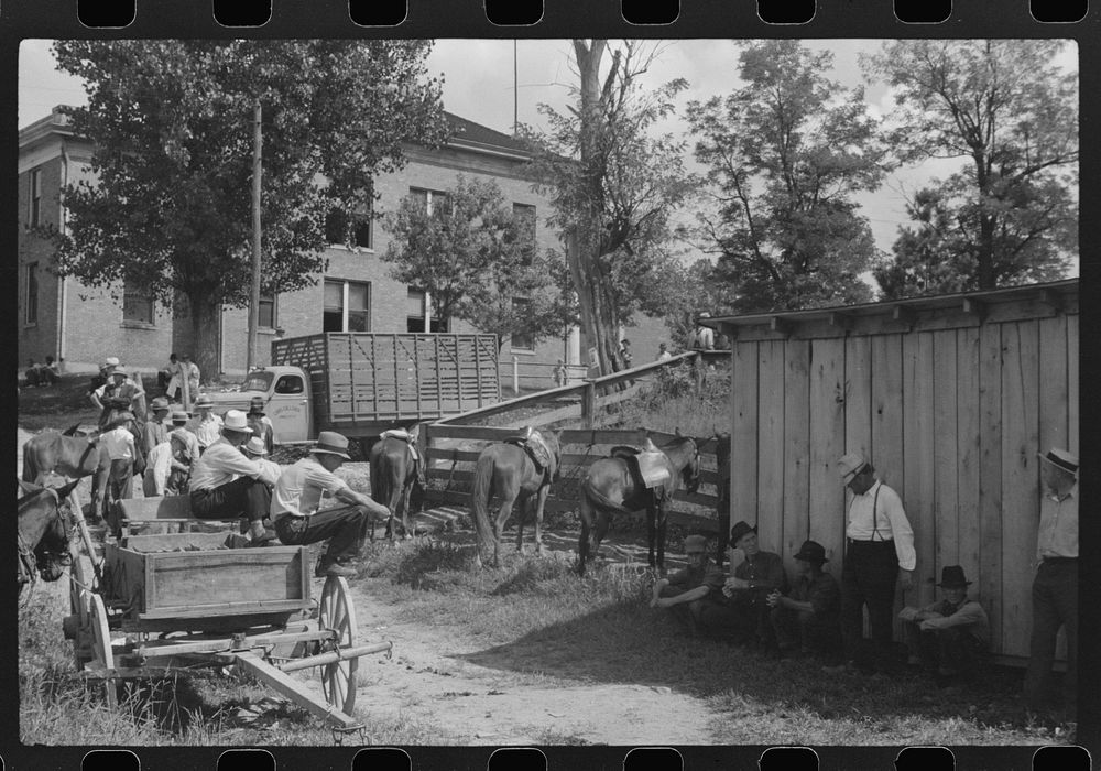 [Untitled photo, possibly related to: "Jockey" Street, near the courthouse. Here is where mountaineers and farmers trade…