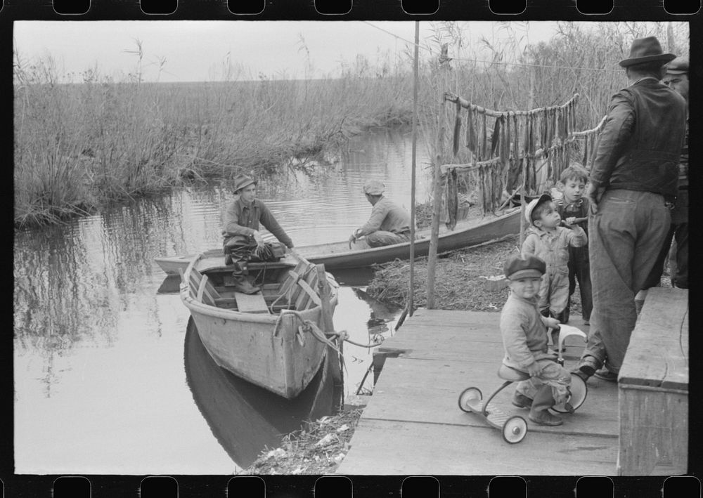 Spanish muskrat trappers' camp near Delacroix Island, Louisiana. Sourced from the Library of Congress.