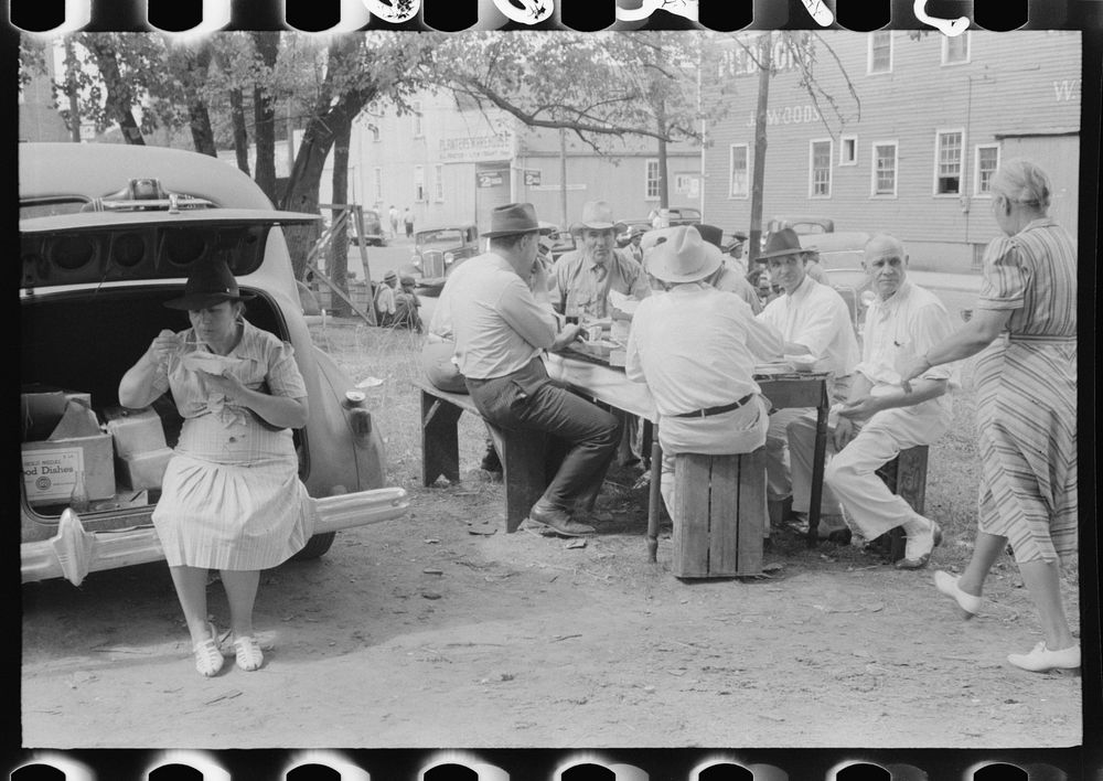 Brunswick stew dinner in front of the tobacco warehouse on opening day of the auctions. Prepared by Parent Teachers…