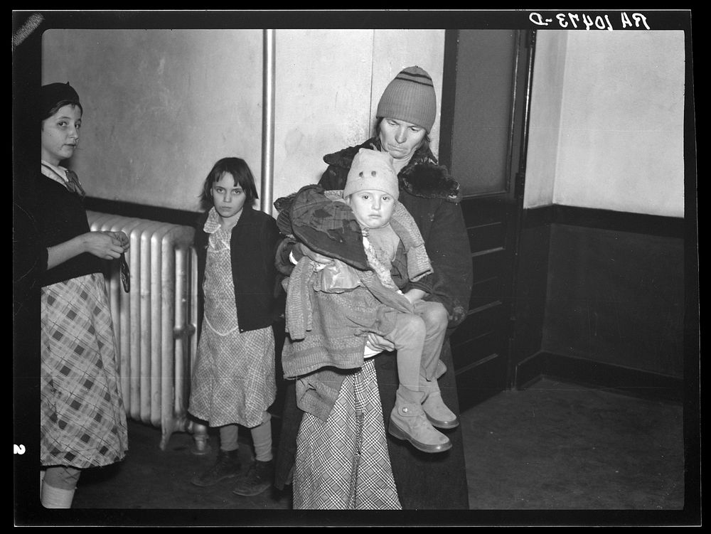 Flood refugees in schoolhouse at East Prairie, Missouri by Russell Lee