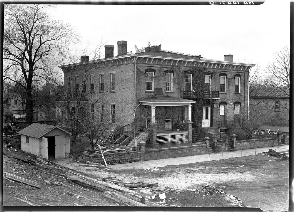 An old residence levee. Shawneetown, | Free Photo - rawpixel