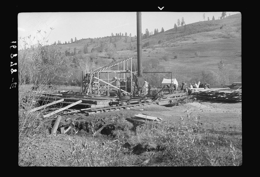 Ola self-help sawmill under construction. Idaho. Sourced from the Library of Congress.