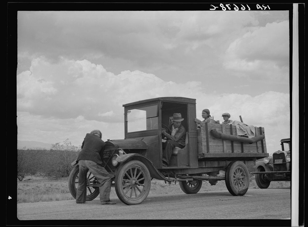 Oklahoma drought refugees stalled on highway near Lordsburg, New Mexico. Sourced from the Library of Congress.