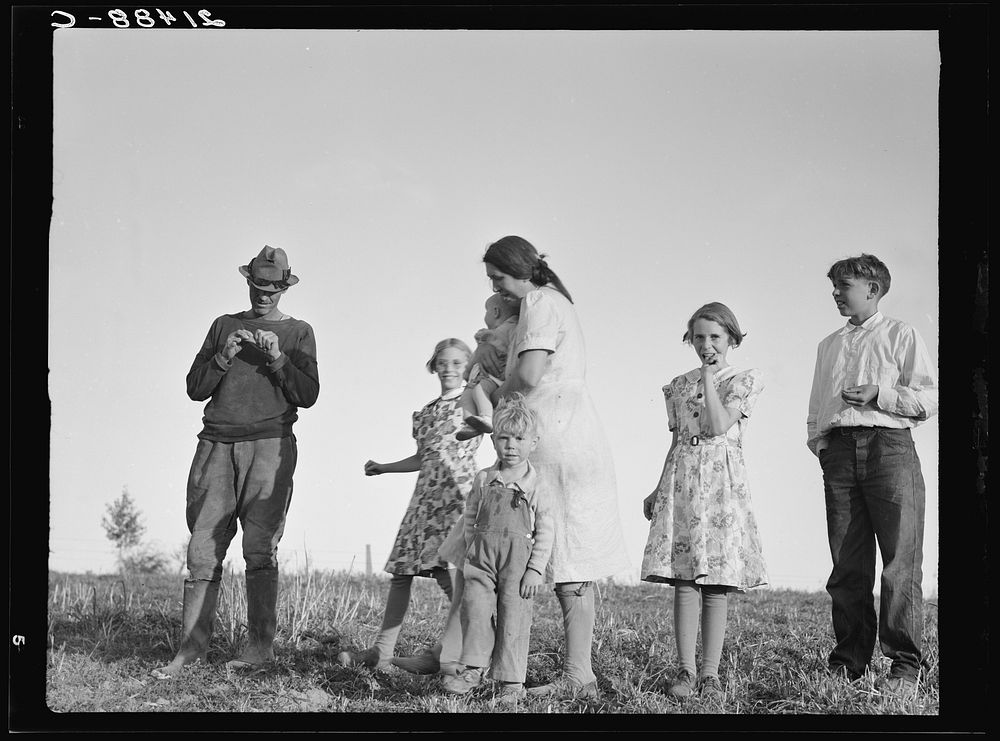 The Daughtery family, FSA (Farm Security Administration borrowers). Warm Springs district, Malheur County, Oregon. Sourced…
