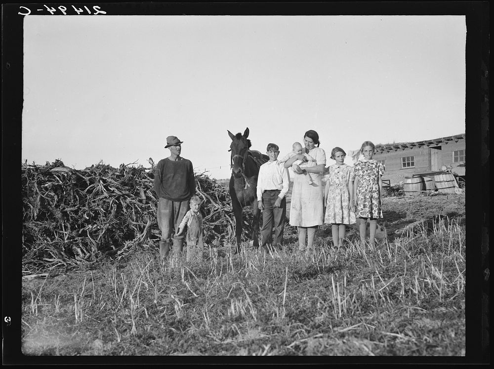 [Untitled photo, possibly related to: The Daughtery family, FSA (Farm Security Administration borrowers). Warm Springs…