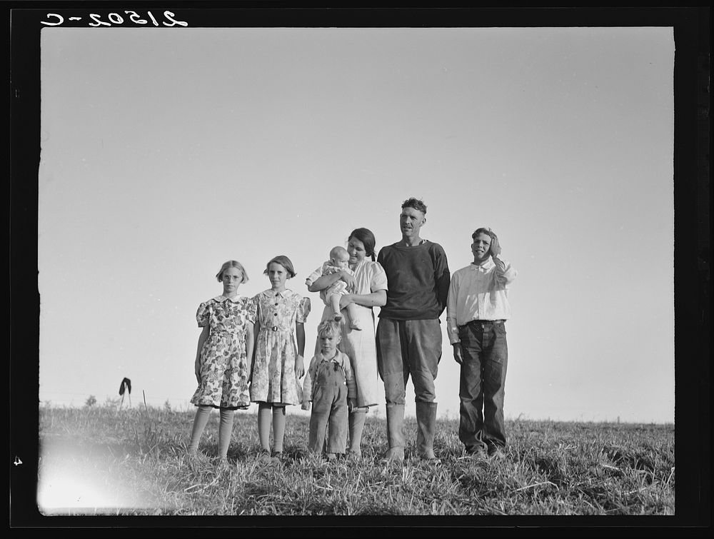 [Untitled photo, possibly related to: The Daughtery family, FSA (Farm Security Administration borrowers). Warm Springs…