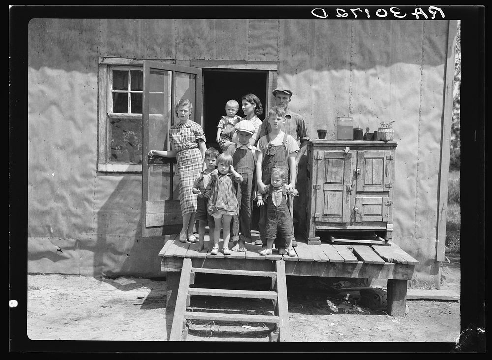 [Untitled photo, possibly related to: Ray Allen family near Black River Falls, Wisconsin] by Russell Lee