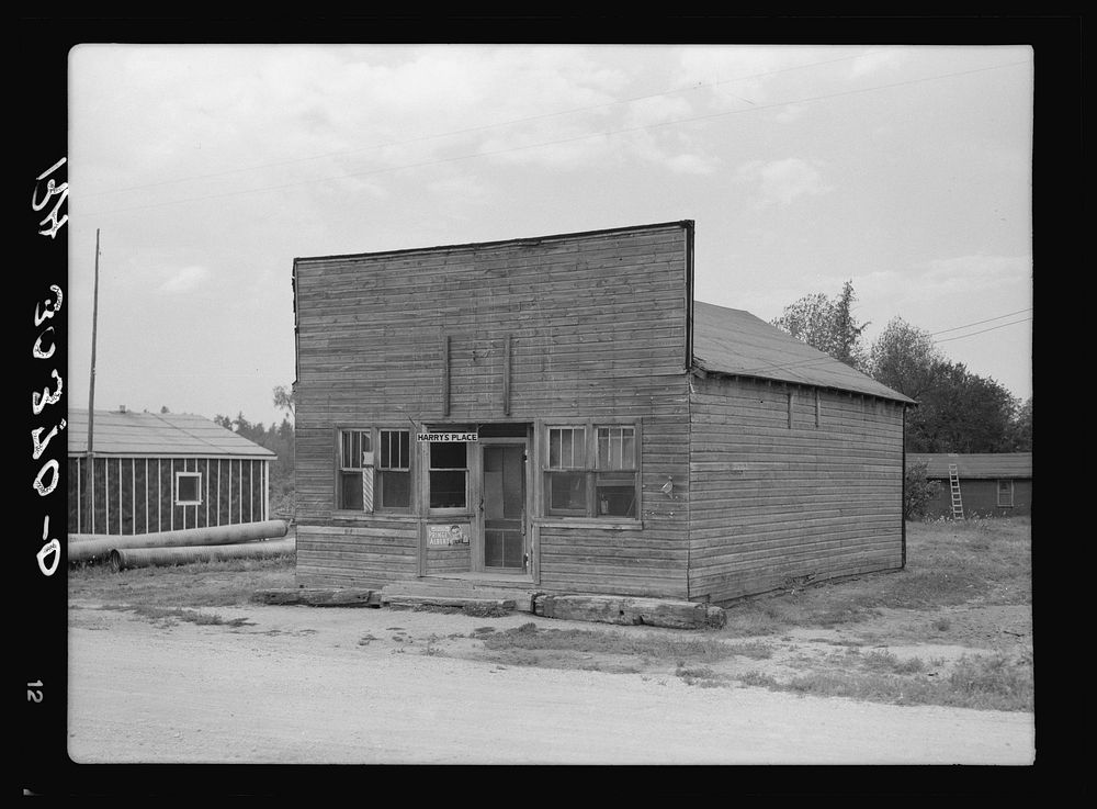 Saloon. Craigville, Minnesota "frontier" lumberjack town by Russell Lee