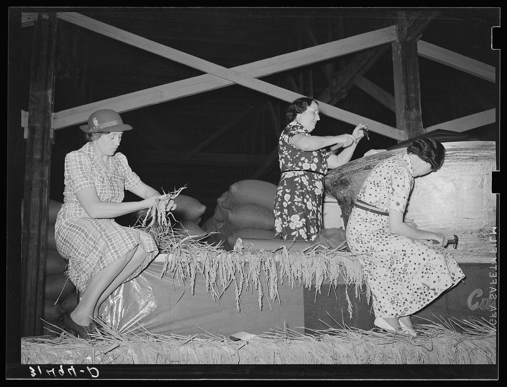 [Untitled photo, possibly related to: Decorating float. National Rice Festival, Crowley, Louisiana] by Russell Lee