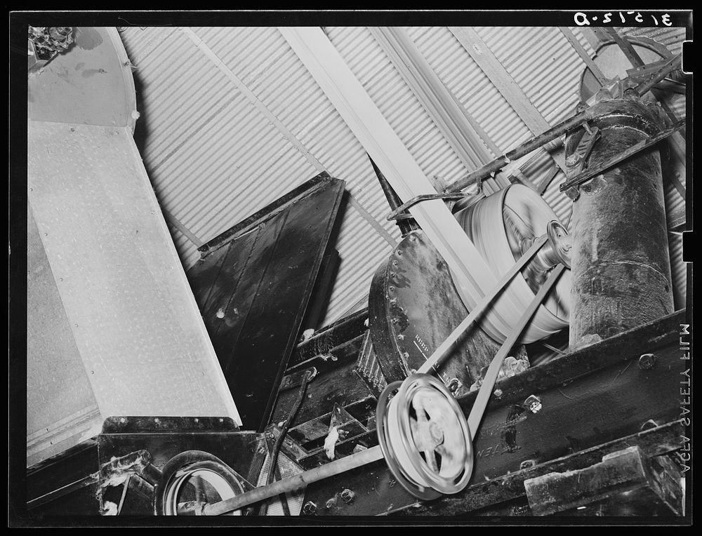 Machinery of cotton gin. Lake Dick Project, Arkansas by Russell Lee