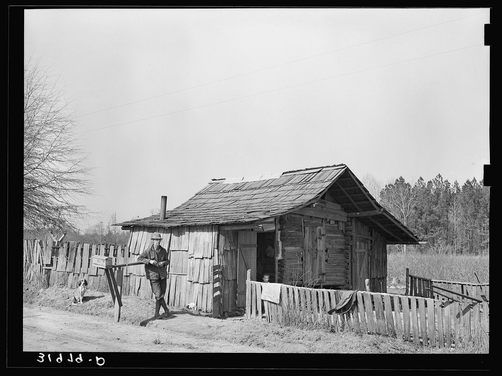 Corncrib home of Mot Tucker. Antioch, Mississippi by Russell Lee