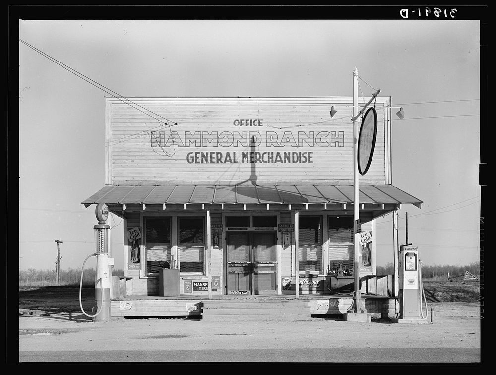 General store, Hammond Ranch, Chicot, Arkansas. This house is leased by FSA (Farm Security Administration) and subleased to…