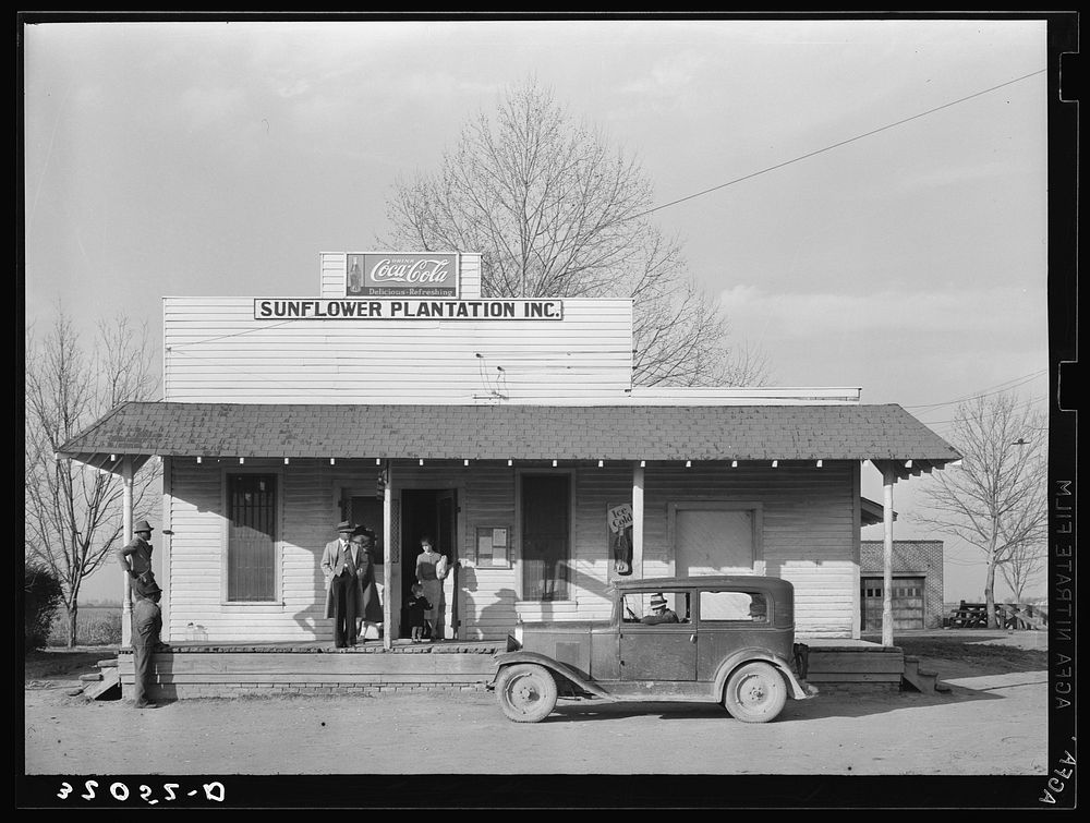 [Untitled photo, possibly related to: General store. Sunflower Plantation, near Merigold, Mississippi] by Russell Lee