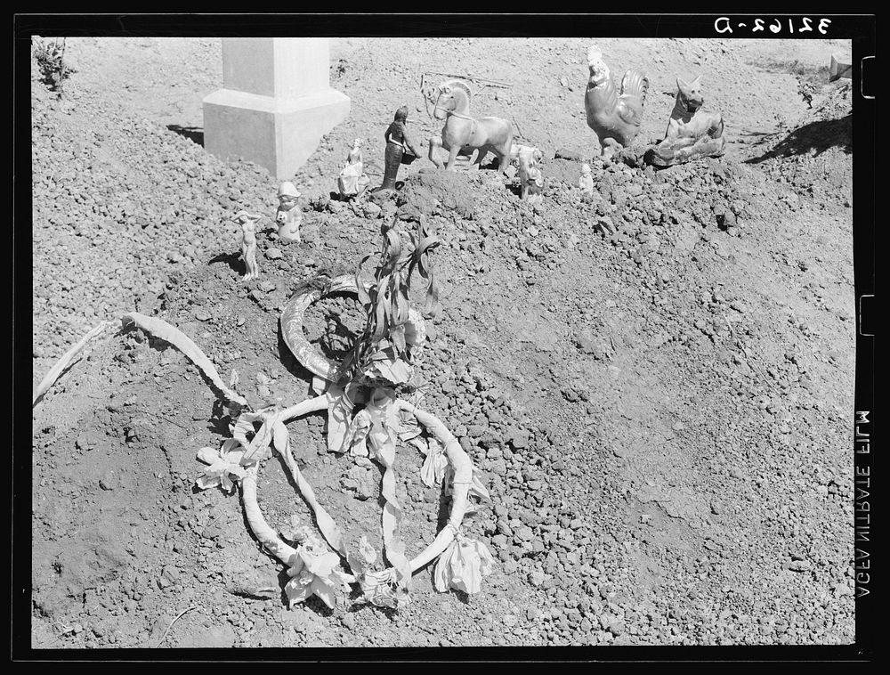 Mexican grave. Raymondville, Texas by Russell Free Photo rawpixel