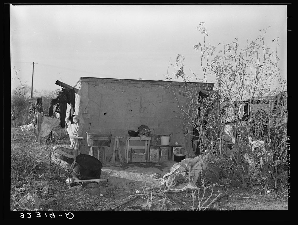 Camp of migrants near Edinburg, Texas by Russell Lee