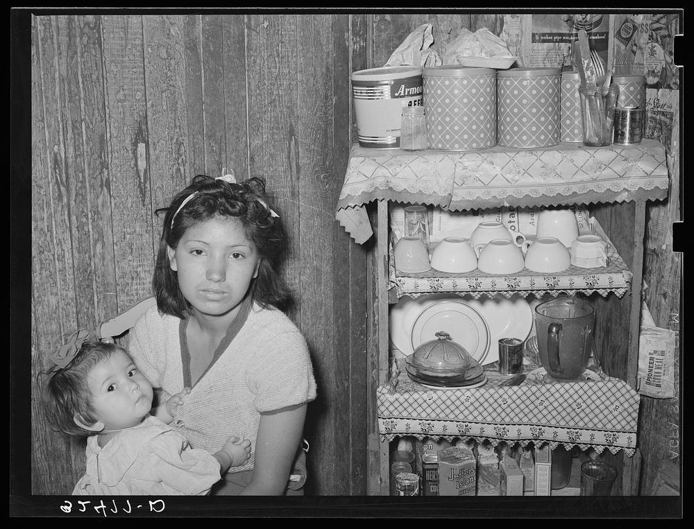 Mexican mother and child. San Antonio, Texas by Russell Lee
