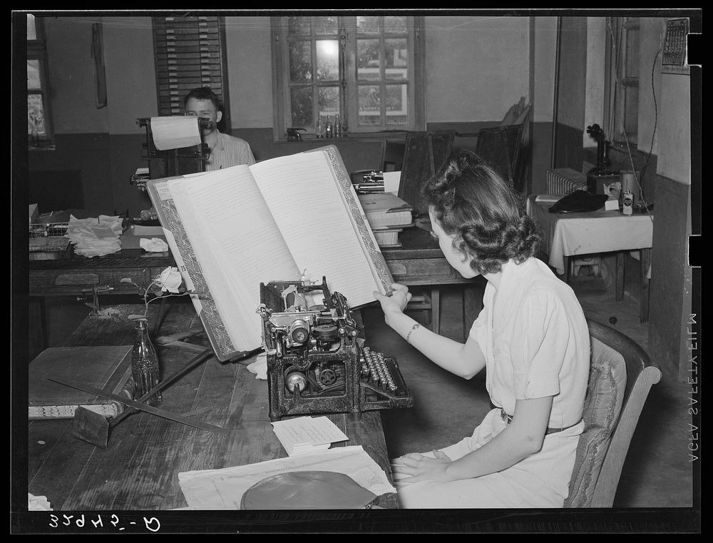 Stenographer in county clerk's office. San Augustine, Texas by Russell Lee