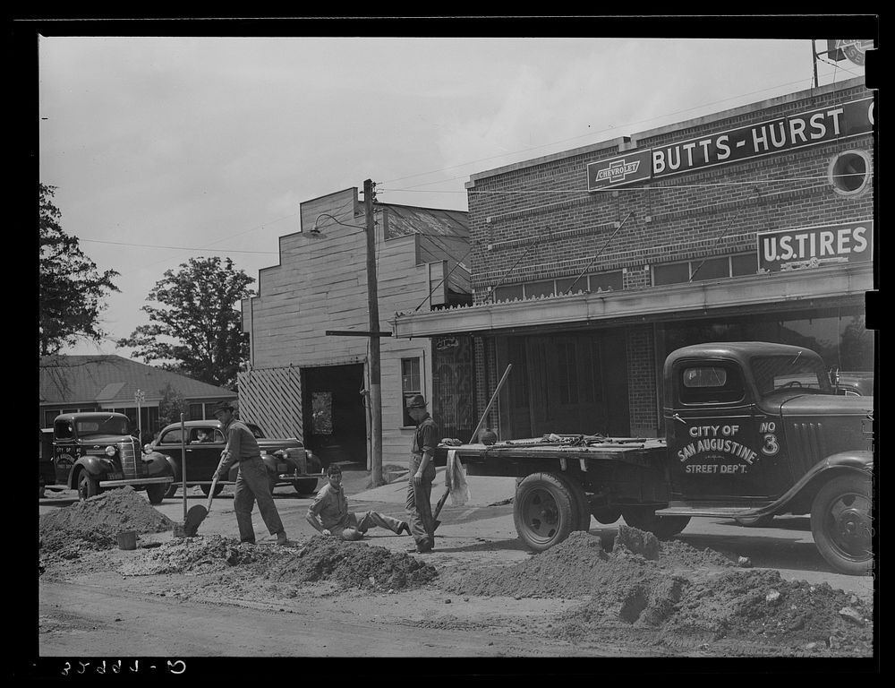 Street repairs. San Augustine, Texas by Russell Lee