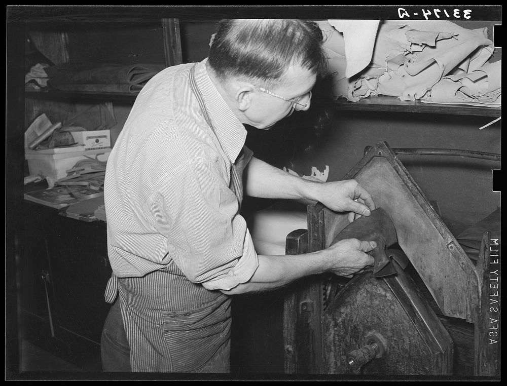 placing-pieces-leather-crimping-machine-free-photo-rawpixel