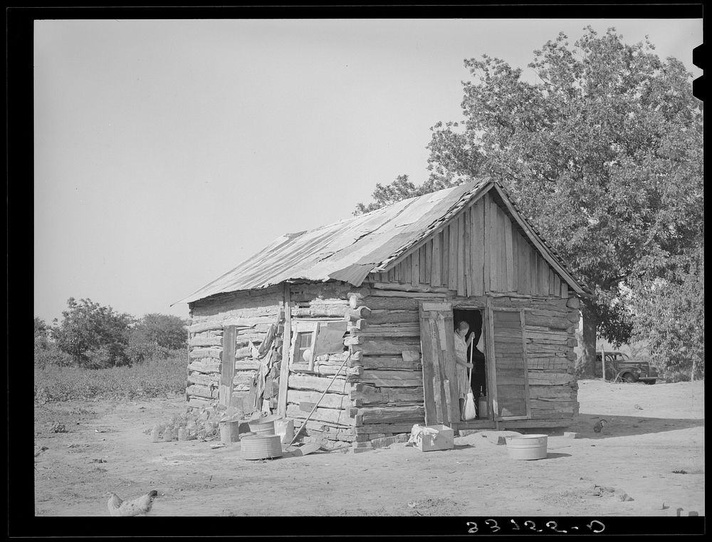 Home of tenant farmer. McIntosh County, Oklahoma by Russell Lee