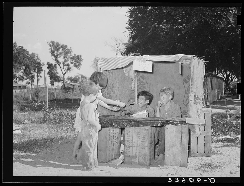 Pop stand of children in community camp. Oklahoma City, Oklahoma. See general caption no. 21 by Russell Lee