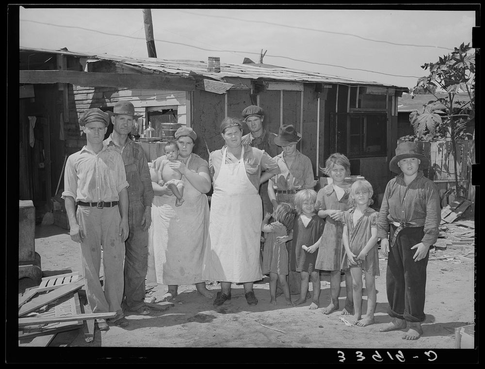 Residents of camp near Mays Avenue. Oklahoma City, Oklahoma. See general caption no. 21 by Russell Lee