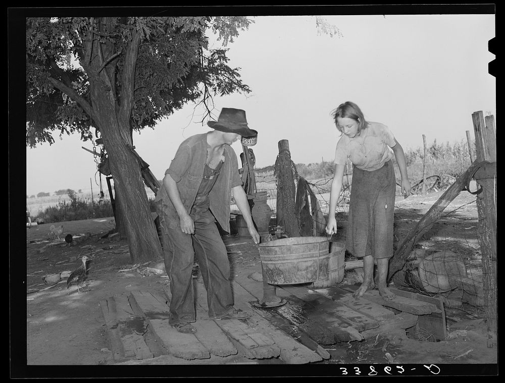 Daughter and son of tenant farmer living near Muskogee, Oklahoma. Refer to general caption number 20 by Russell Lee