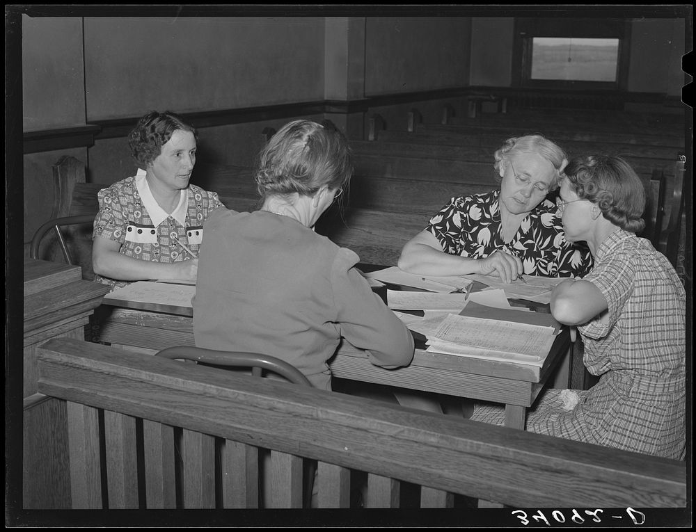 Conference of wives of FSA (Farm Security Administration) clients with home supervisor. Sheridan County, Kansas by Russell…