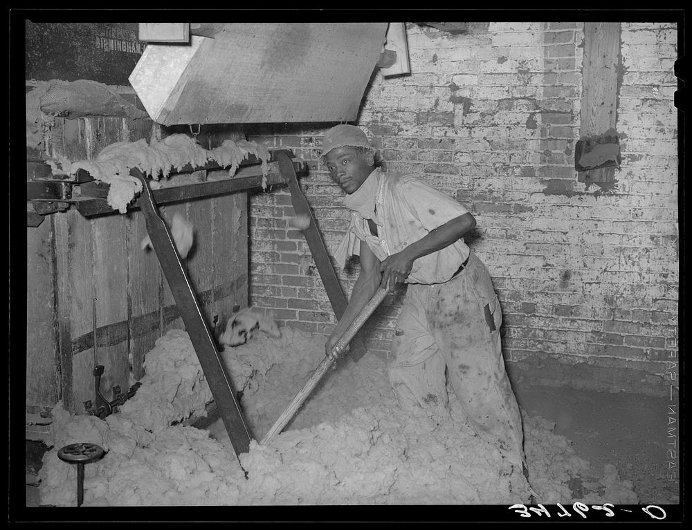 [Untitled photo, possibly related to:  working levers for baling machine in cotton seed oil mill. McLennan County, Texas] by…
