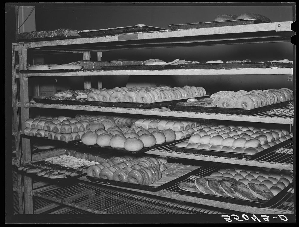 Back of bakery goods at bakery. San Angelo, Texas by Russell Lee