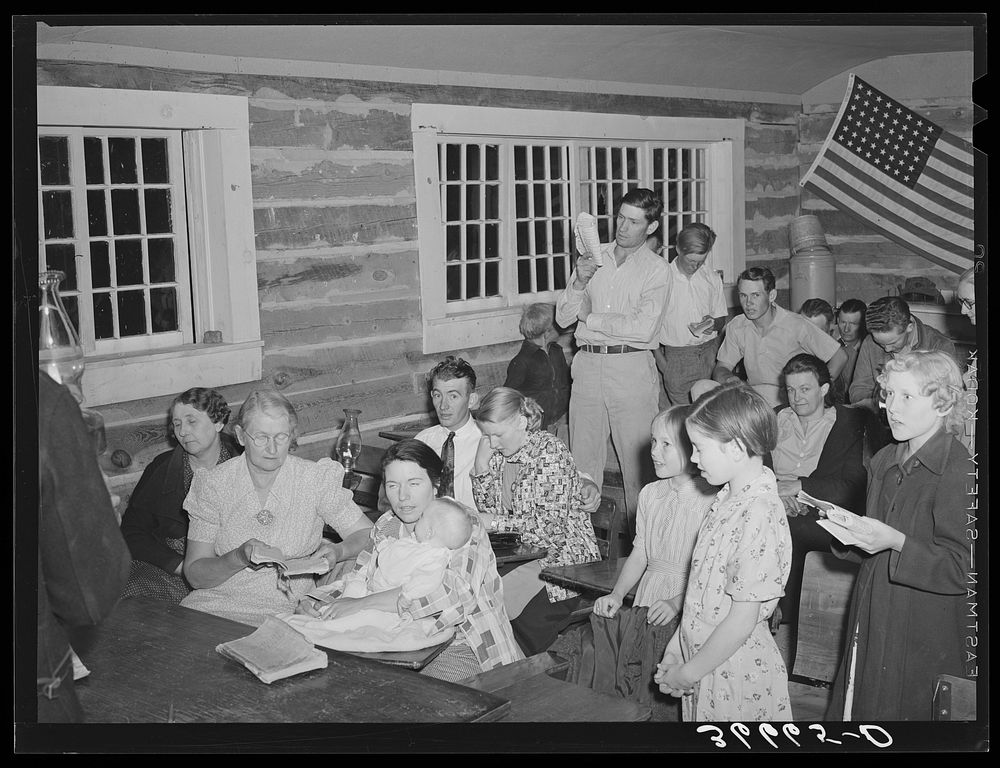 [Untitled photo, possibly related to: Farmers and their families enjoying the literary society meeting. Pie Town, New…