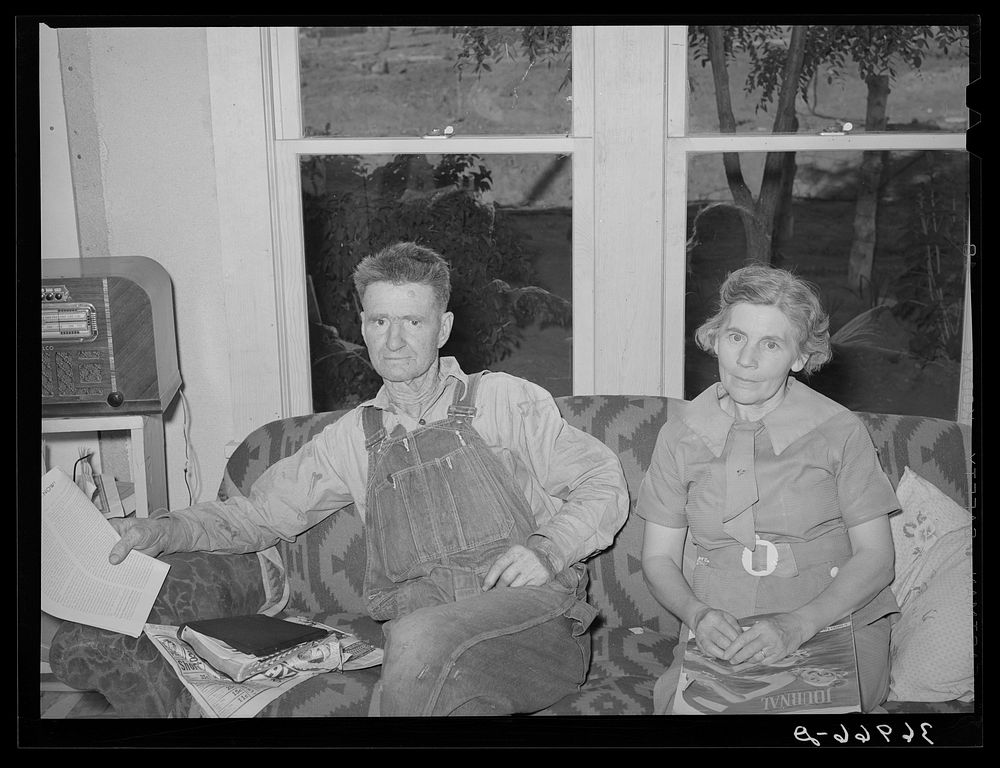 [Untitled photo, possibly related to: Mr. and Mrs. Craig at home. Pie Town, New Mexico] by Russell Lee