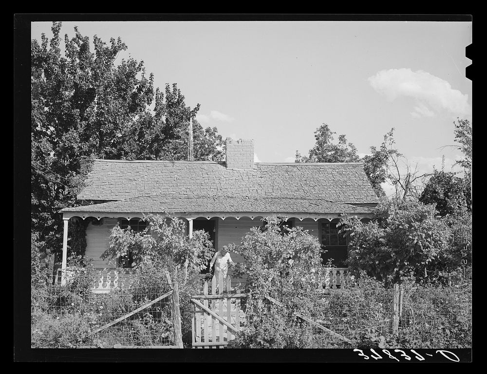 Home of Mormon farmer. Santa Clara, Utah. See general caption by Russell Lee