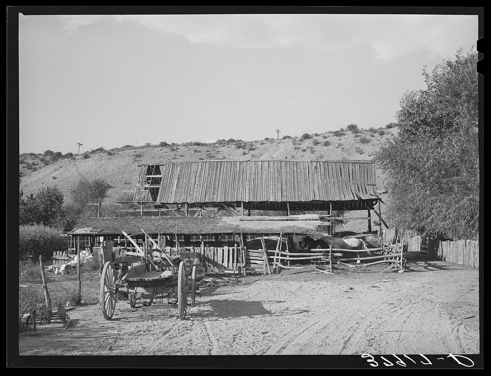 Barn. Santa Clara, Utah. See general caption by Russell Lee