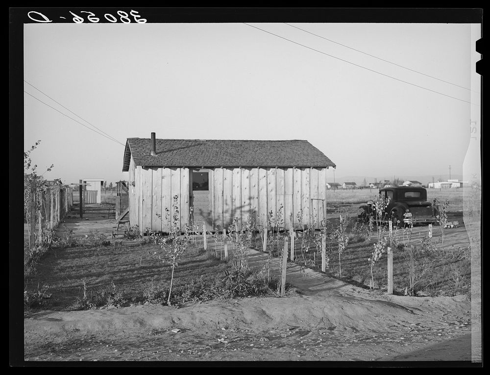 One of the houses constructed on lot in Bull tract. Near Marysville, California (see 38048-D) by Russell Lee