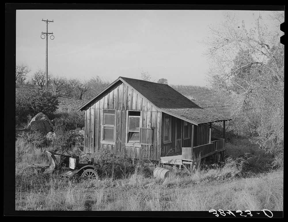 Deserted houses are becoming more common in Placer County, California, as farms are abandoned and even the tenants move…