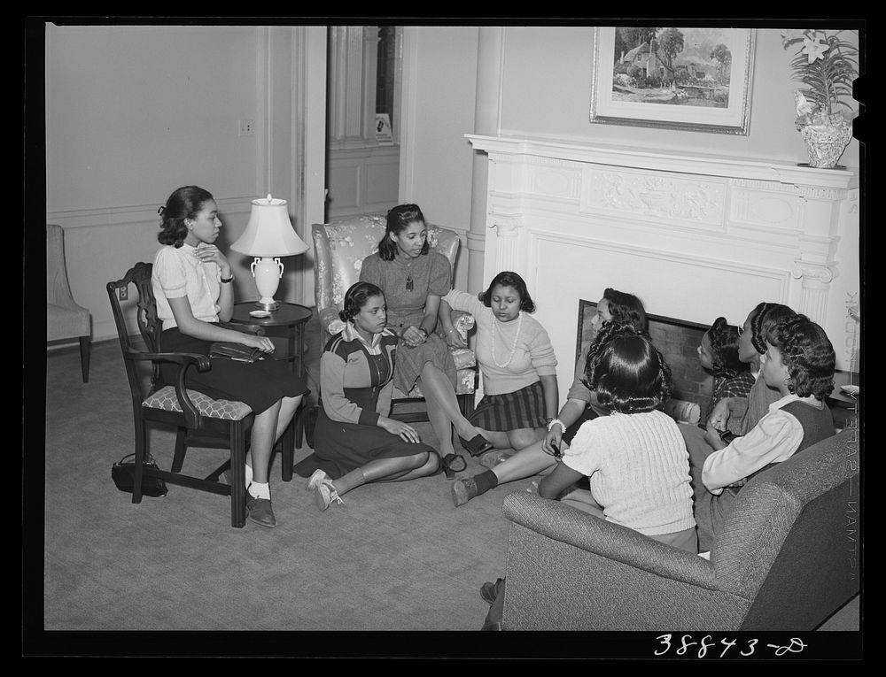 Meeting of NYA (National Youth Administration) girls with an instructor at the Good Shepherd Community Center. Chicago…