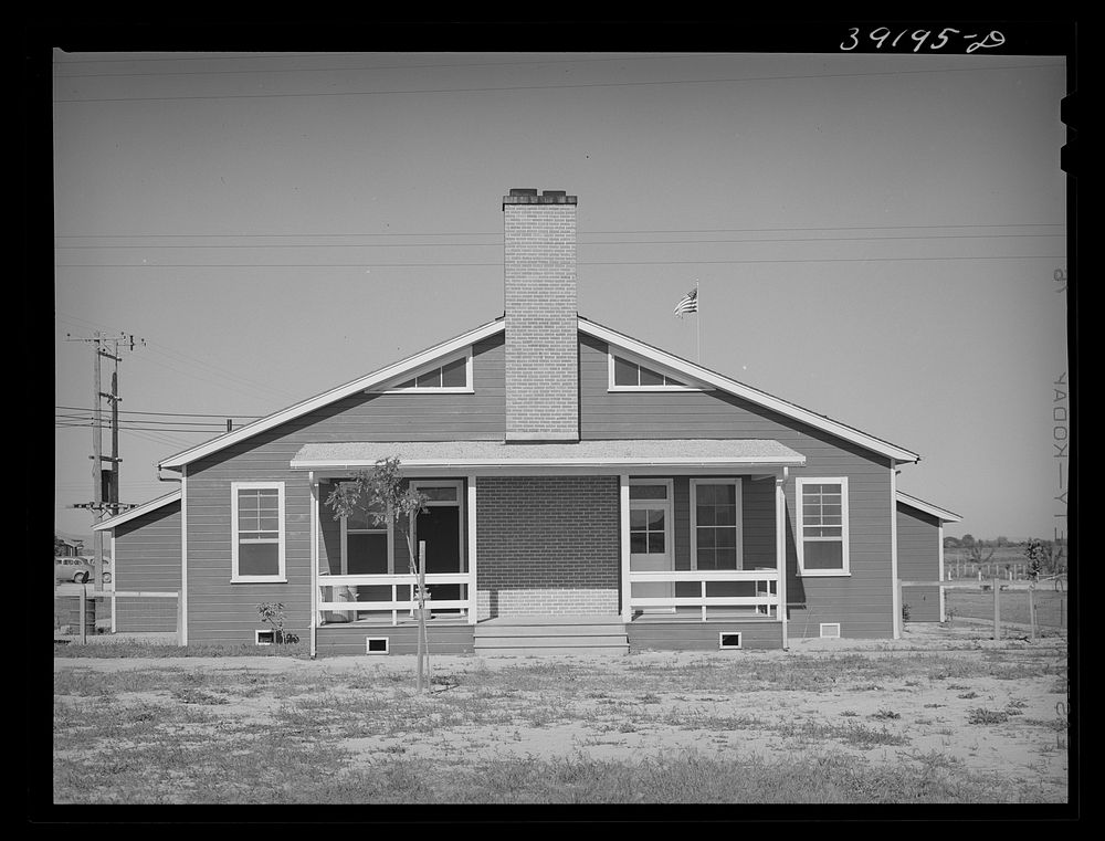 Rear of community building at the FSA (Farm Security Administration) farm workers' camp. Caldwell, Idaho by Russell Lee