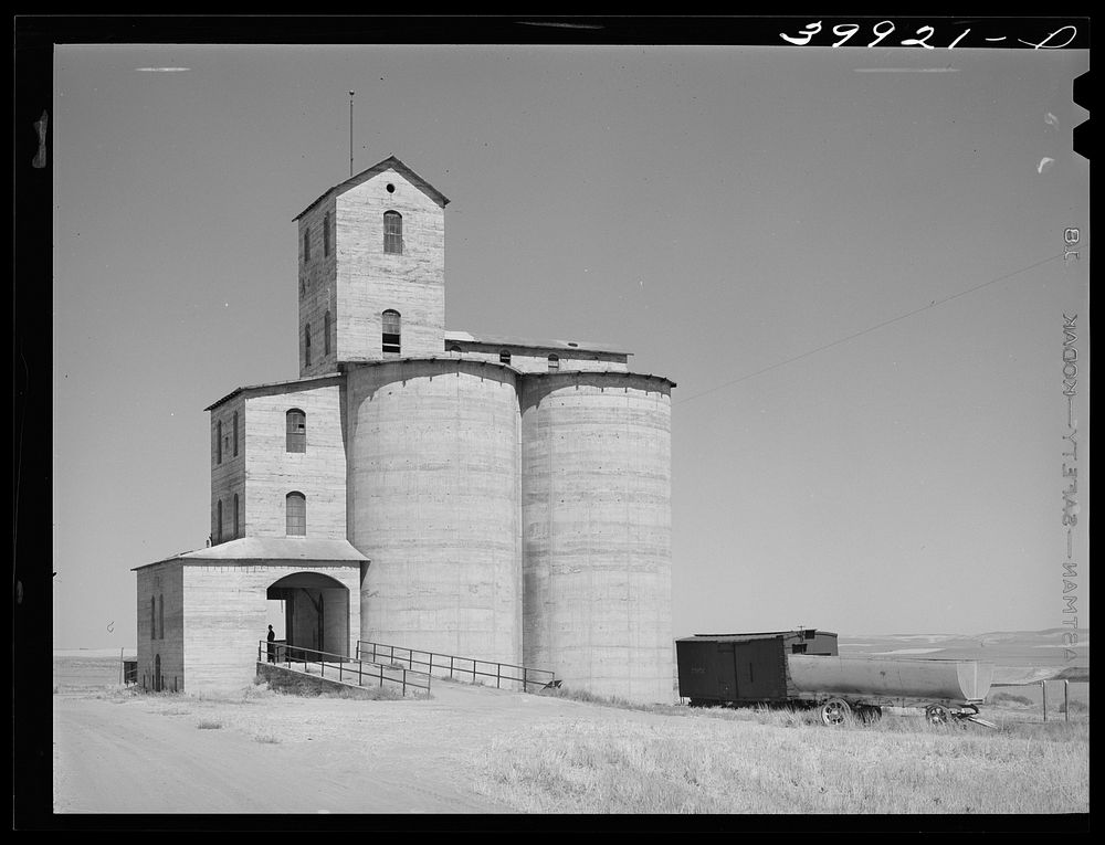 Wheat elevator, privately owned, on farm on Eureka Flats. Walla Walla County, Washington by Russell Lee