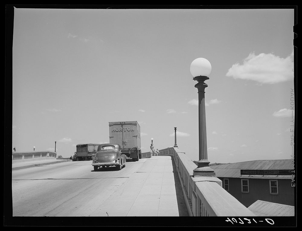 Traffic on Bridge on U.S. Highway No. 1, at Hyattsville, Maryland. Sourced from the Library of Congress.