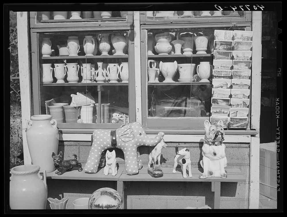 Souvenir stand along U.S. Highway No. 1 near Savage Maryland. Sourced from the Library of Congress.