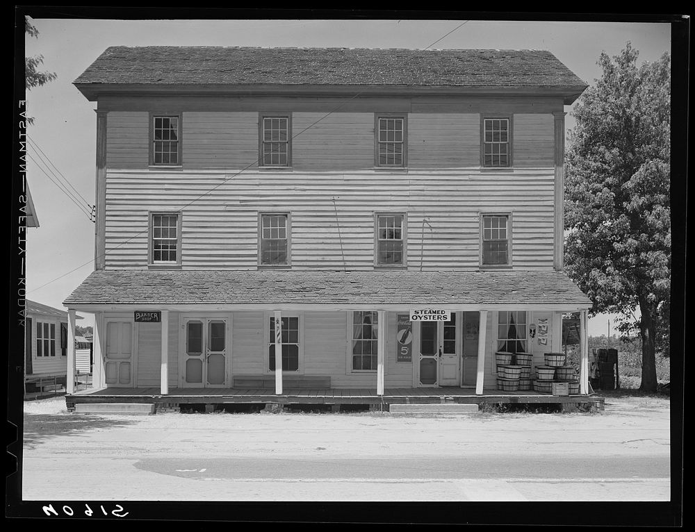 House on the main street of Mardela, Maryland. Sourced from the Library of Congress.
