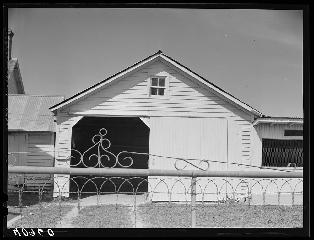 garage Sunday afternoon Hebron, Maryland. | Free Photo - rawpixel