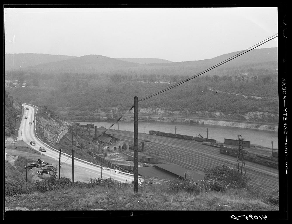 Lehigh River and railroad yards from Upper Mauch Chunk, Pennsylvania. Sourced from the Library of Congress.