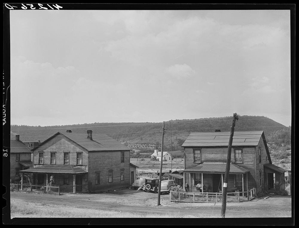 Houses in near-deserted coal town of Tyler, Pennsylvania. Sourced from the Library of Congress.