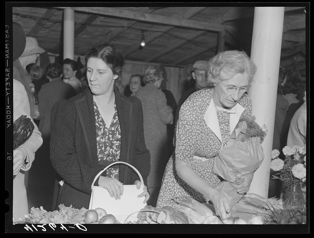 Customers at Tri-County Farmers Co-op Market at Du Bois, Pennsylvania. Sourced from the Library of Congress.