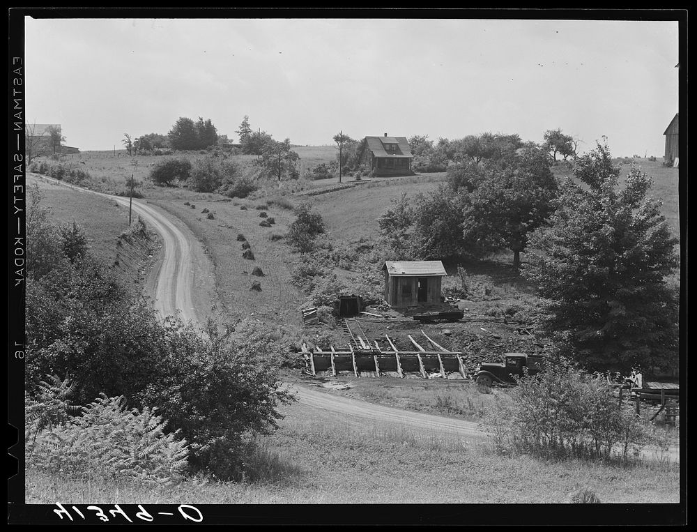[Untitled photo, possibly related to: The mine and farm of Mr. Merritt Bundy, member of the Tri-County Farmers Co-op Market…